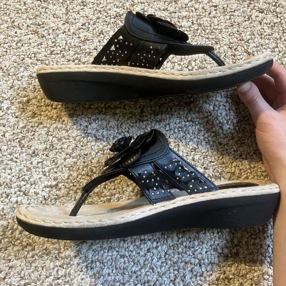 Cliffs by White Mountain Cynthia Sandals Size 10 M Slide On Black Floral Studded - Picture 7 of 11